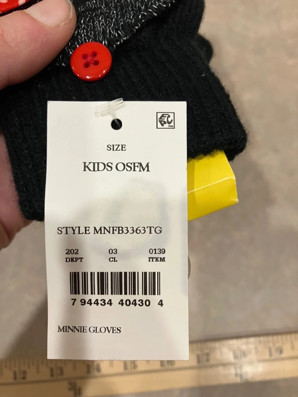 NWT Minnie Mouse Kid’s Flip-Top Gloves